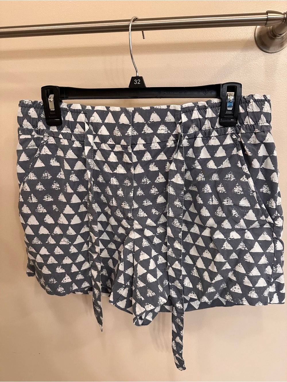 LOFT Gray and White Triangle Print High-Waist Drawstring Shorts